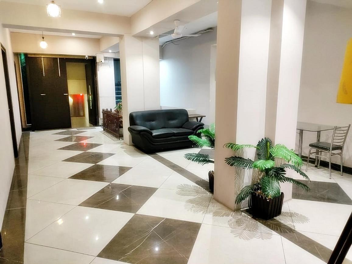 Hotel Luxuria Ludhijána Exteriér fotografie