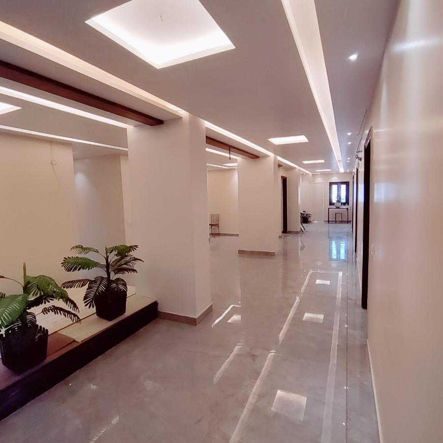 Hotel Luxuria Ludhijána Exteriér fotografie