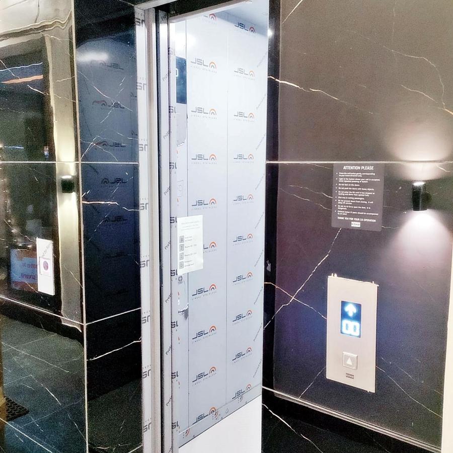 Hotel Luxuria Ludhijána Exteriér fotografie